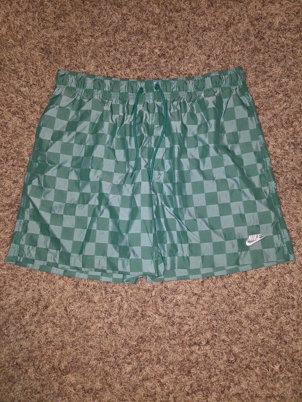Nike Club Men's Flow Checker Board Shorts Sample
